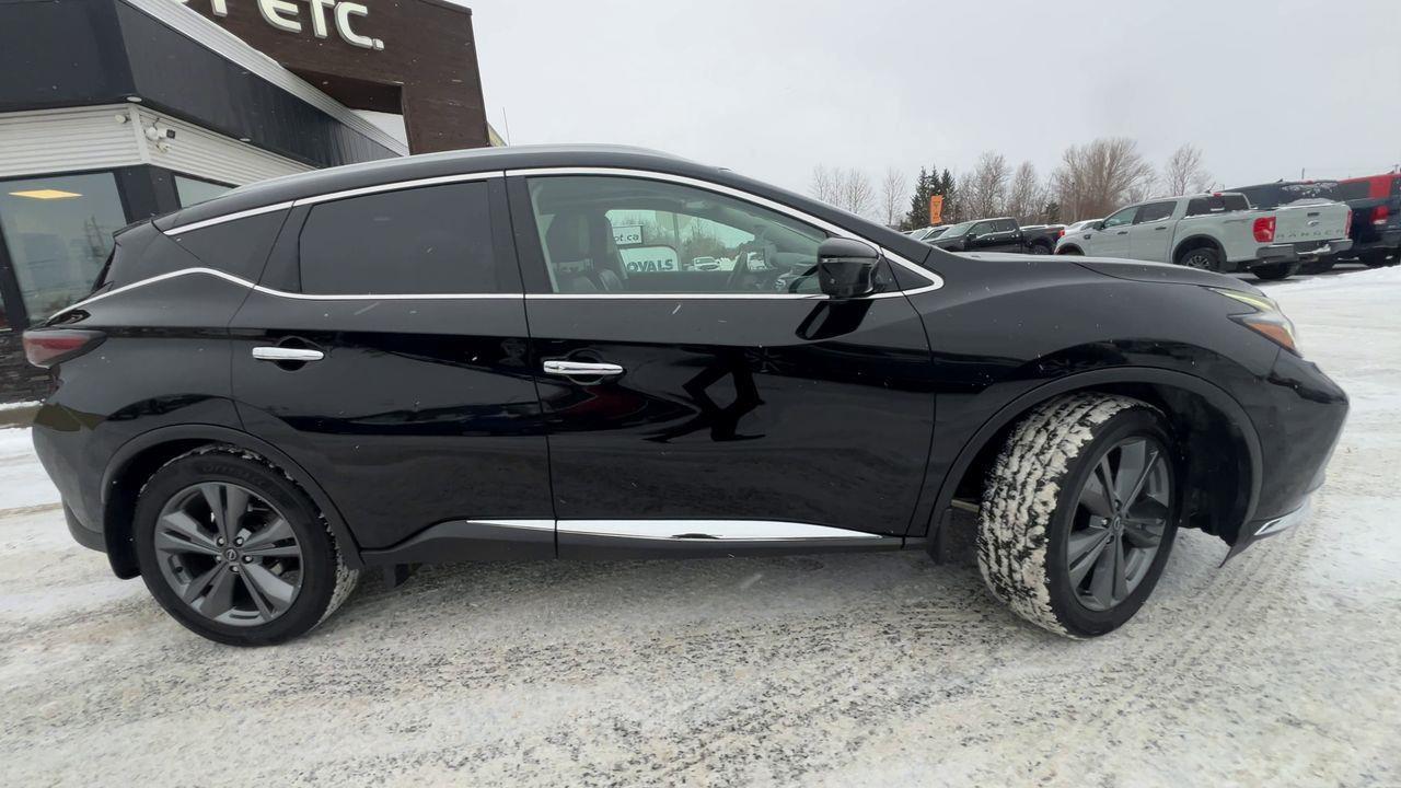 2023 Nissan Murano Platinum PREVIOUS DAILY RENTAL - MOONROOF, HEATED AND COOLED LEATHER SEATS, POWER CONTROL SEATS, NAV, SIRIUS Photo