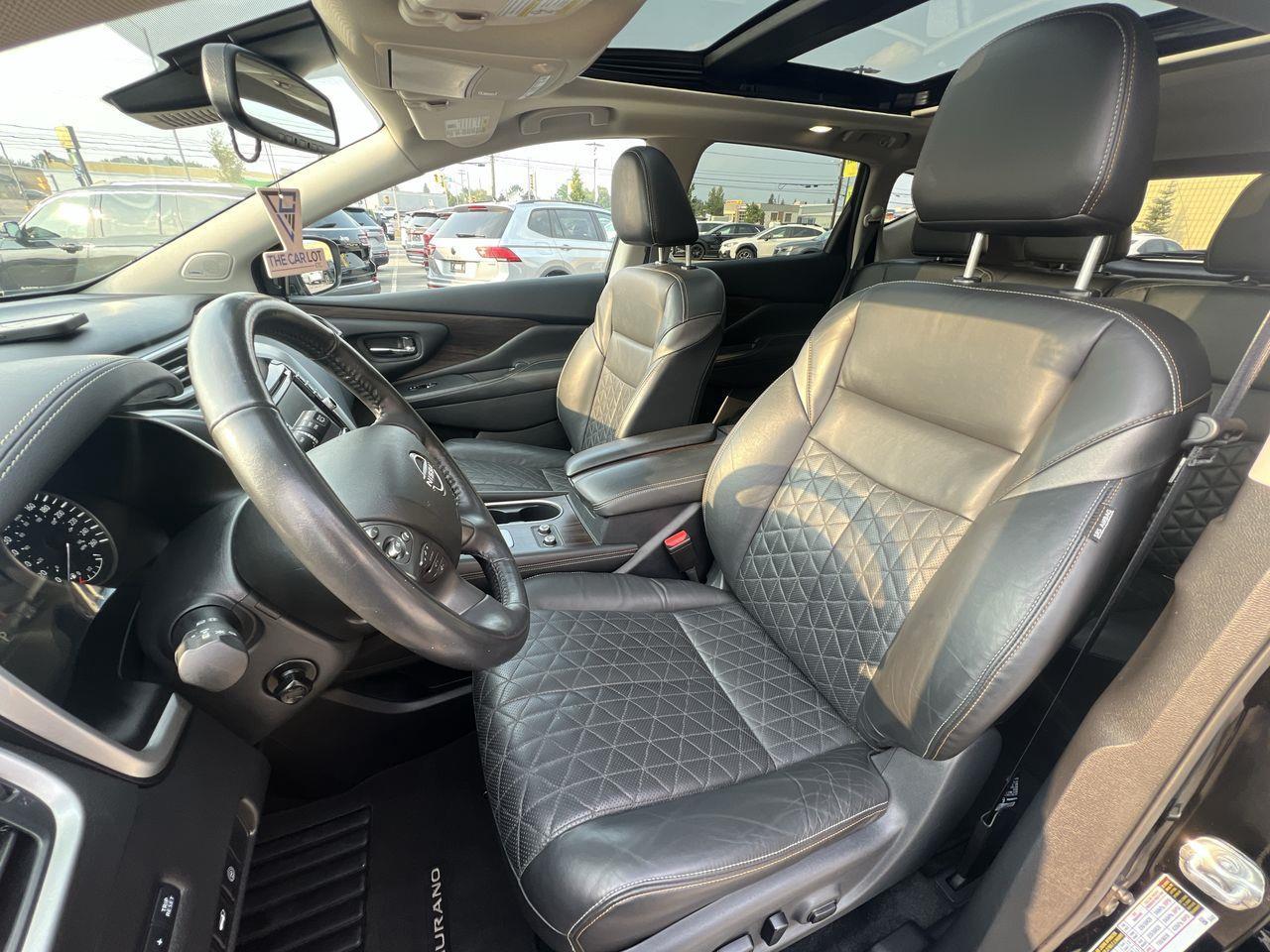 2023 Nissan Murano Platinum PREVIOUS DAILY RENTAL - MOONROOF, HEATED AND COOLED LEATHER SEATS, POWER CONTROL SEATS, NAV, SIRIUS Photo