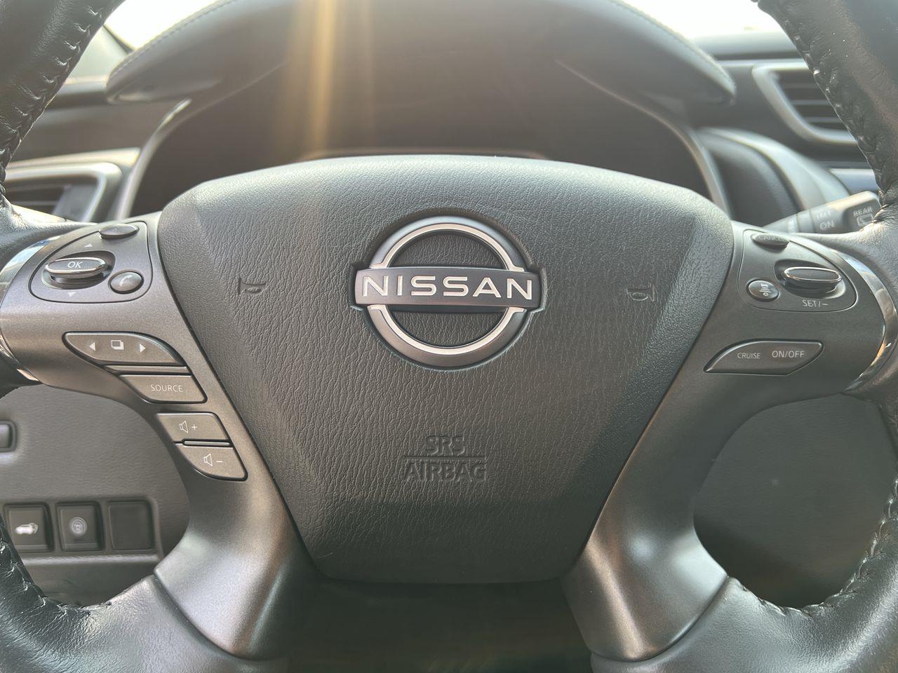 2023 Nissan Murano Platinum PREVIOUS DAILY RENTAL - MOONROOF, HEATED AND COOLED LEATHER SEATS, POWER CONTROL SEATS, NAV, SIRIUS Photo