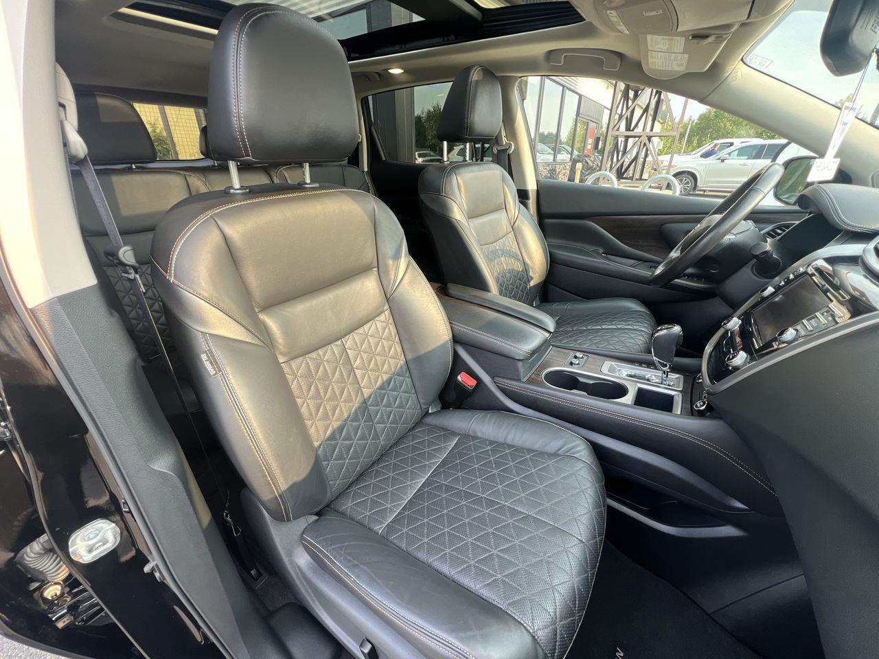 2023 Nissan Murano Platinum PREVIOUS DAILY RENTAL - MOONROOF, HEATED AND COOLED LEATHER SEATS, POWER CONTROL SEATS, NAV, SIRIUS Photo