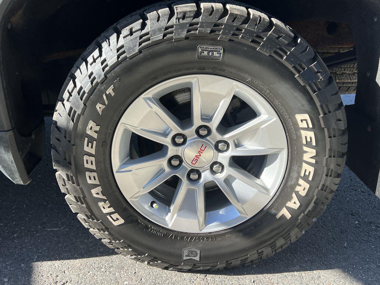 2021 GMC Sierra 1500 SLE 4X4, DIESEL, 6 PASSENGER, SIRIUS XM, NAV, PUSH TO START, BACK UP CAMERA!! Photo