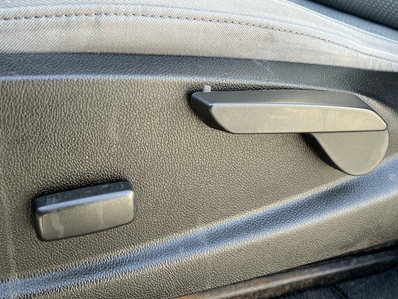 2020 Chevrolet Colorado WT 4X2, 4 PASSENGER!! Photo