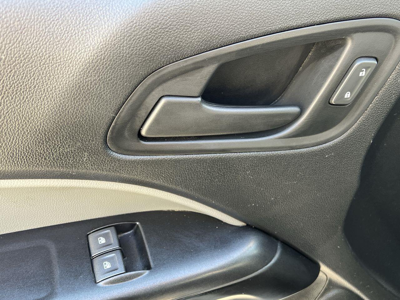 2020 Chevrolet Colorado WT 4X2, 4 PASSENGER!! Photo