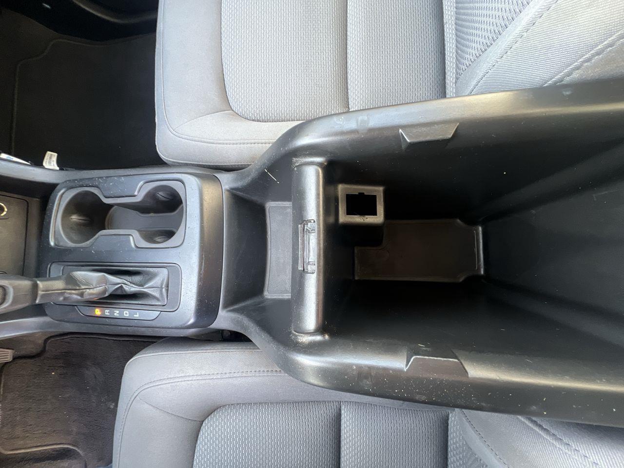 2020 Chevrolet Colorado WT 4X2, 4 PASSENGER!! Photo