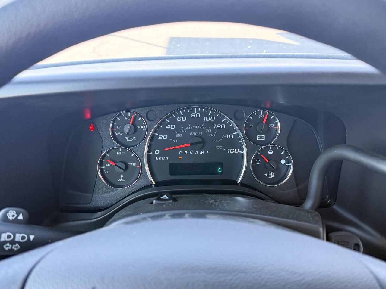 2025 Chevrolet Express Cutaway Work Van 4.3L V6 WITH REMOTE ENTRY, POWER DRIVER'S SEAT, CLOTH SEATS, AIR CONDITIONING, CRUISE CONTROL, MP3 PLAYER, BLUETOOTH Photo