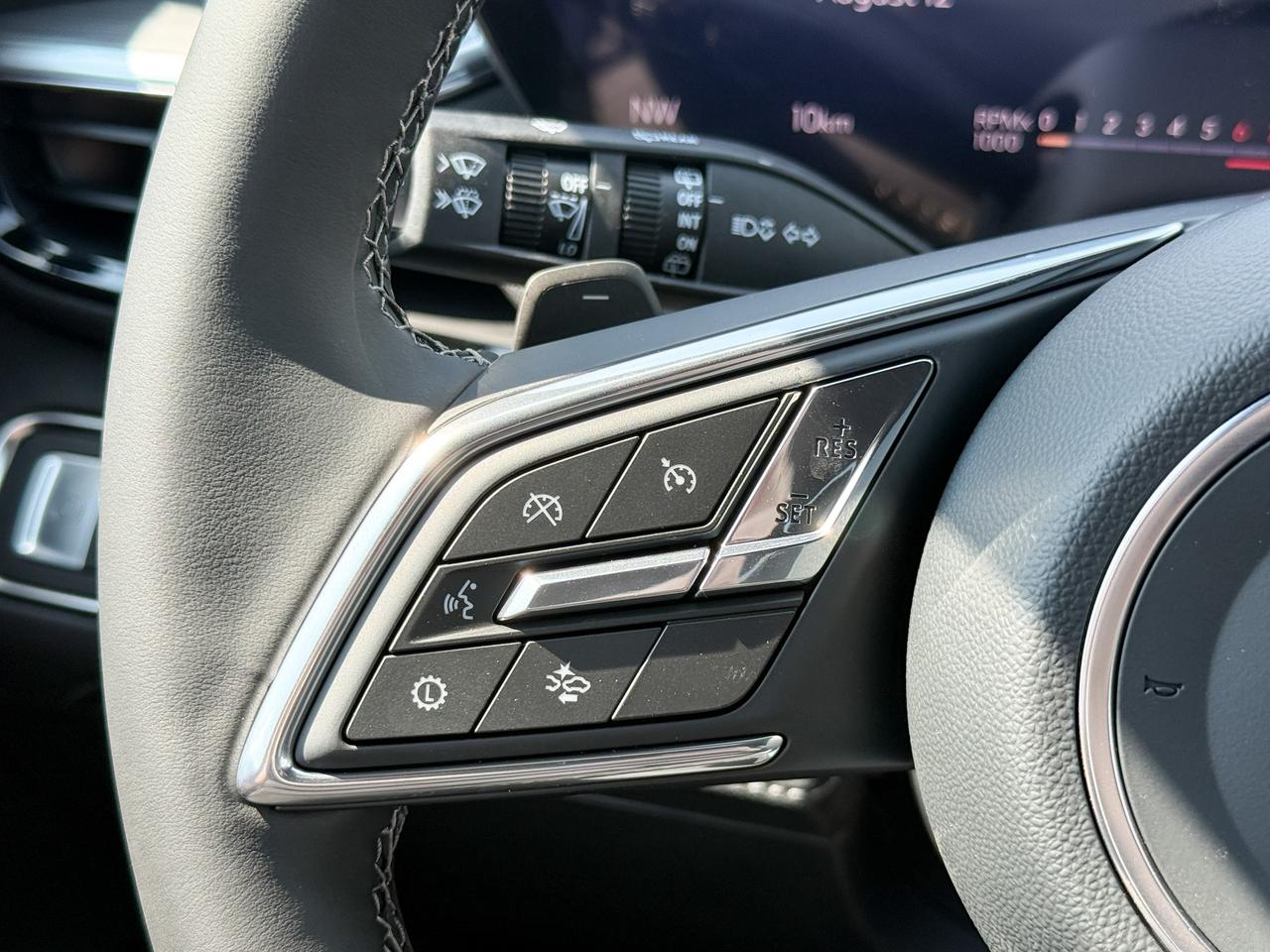 2026 Buick Enclave Preferred 2.5L 4 CYL WITH REMOTE START/ENTRY, HEATED SEATS, HEATED STEERING WHEEL, POWER LIFTGATE, BOSE SOUND SYSTEM Photo
