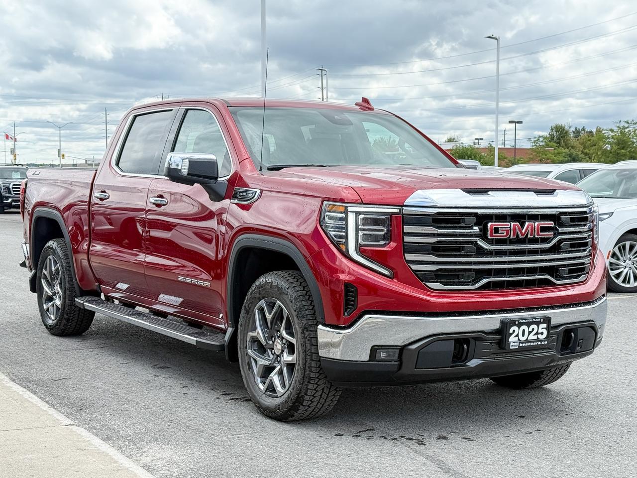 2025 GMC Sierra 1500 SLT 5.3L V8 WITH REMOTE START/ENTRY, HEATED SEATS, HEATED STEERING WHEEL, VENTILATED SEATS, ADAPTIVE CRUISE CONTROL, BOSE SPEAKER SYSTEM Photo