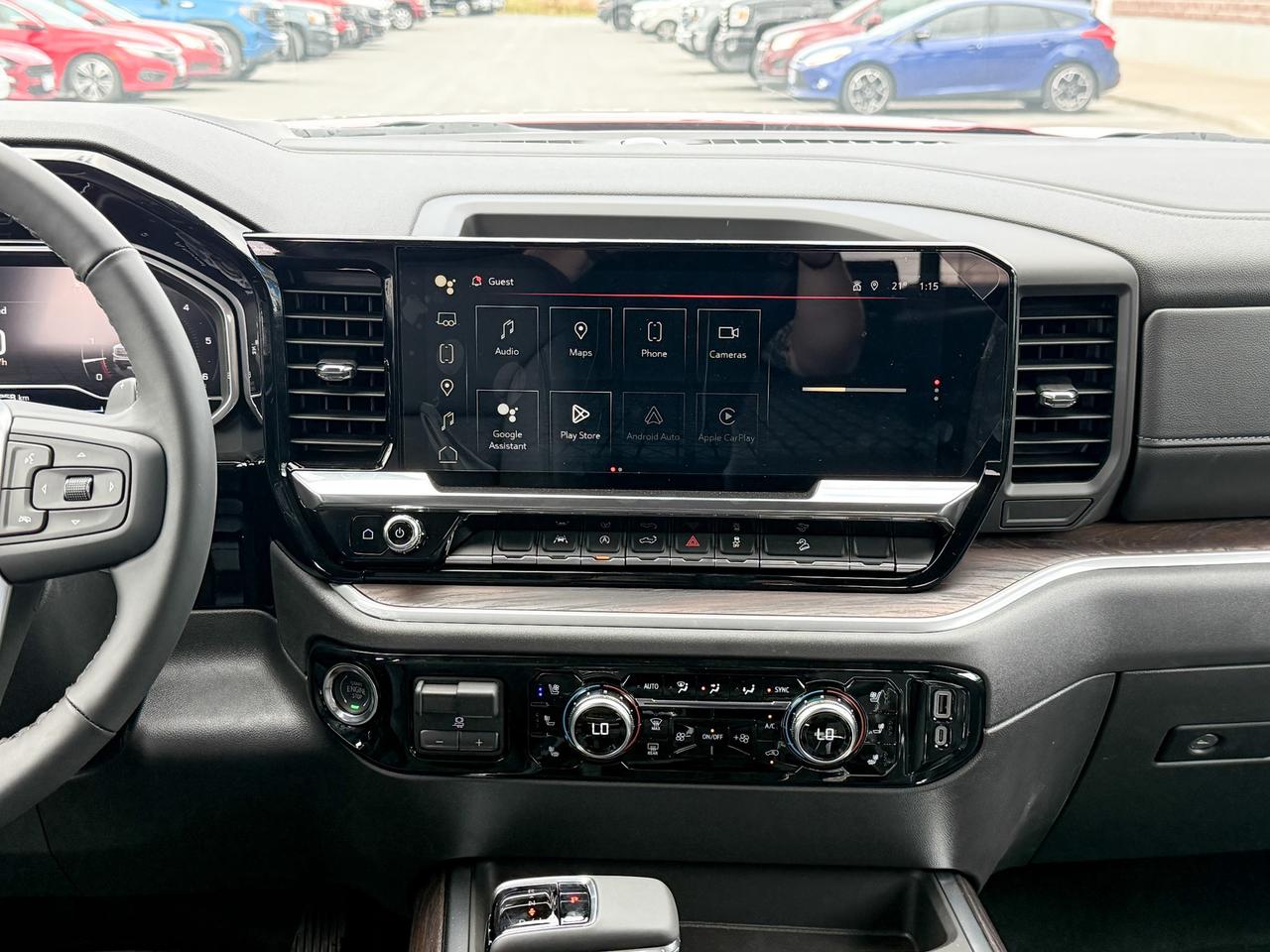 2025 GMC Sierra 1500 SLT 5.3L V8 WITH REMOTE START/ENTRY, HEATED SEATS, HEATED STEERING WHEEL, VENTILATED SEATS, ADAPTIVE CRUISE CONTROL, BOSE SPEAKER SYSTEM Photo
