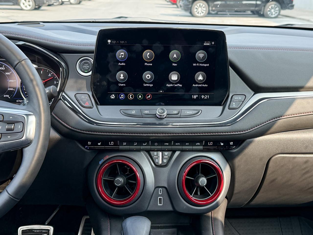 2025 Chevrolet Blazer RS 3.6L V6 WITH REMOTE START/ENTRY, HEATED SEATS, HEATED STEERING WHEEL, VENTILATED SEATS, SUNROOF, POWER LIFTGATE, HD REAR VISION CAMERA Photo