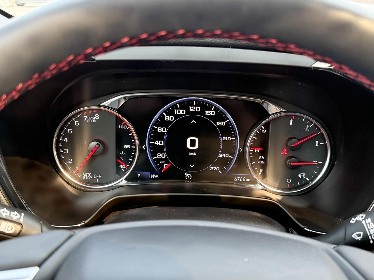 2025 Chevrolet Blazer RS 3.6L V6 WITH REMOTE START/ENTRY, HEATED SEATS, HEATED STEERING WHEEL, VENTILATED SEATS, SUNROOF, POWER LIFTGATE, HD REAR VISION CAMERA Photo