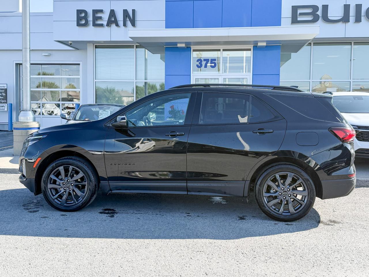 2024 Chevrolet Equinox ONE OWNER, CLEAN CARFAX, 1.5L 4CYL TURBO, RS AWD, HEATED FRONT LEATHER SEATS, HEATED LEATHER WRAPPED STEERING WHEEL, BOSE PREMIUM SOUND SYSTEM, ADAPTIVE CRUISE CONTROL, REMOTE VEHICLE START, ADVANCED Photo