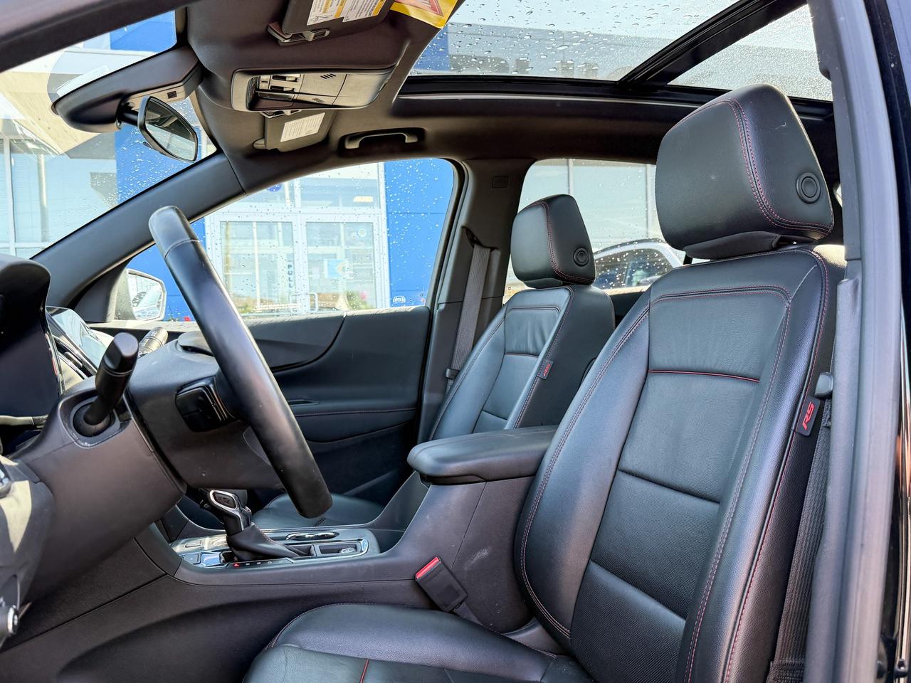 2024 Chevrolet Equinox ONE OWNER, CLEAN CARFAX, 1.5L 4CYL TURBO, RS AWD, HEATED FRONT LEATHER SEATS, HEATED LEATHER WRAPPED STEERING WHEEL, BOSE PREMIUM SOUND SYSTEM, ADAPTIVE CRUISE CONTROL, REMOTE VEHICLE START, ADVANCED Photo