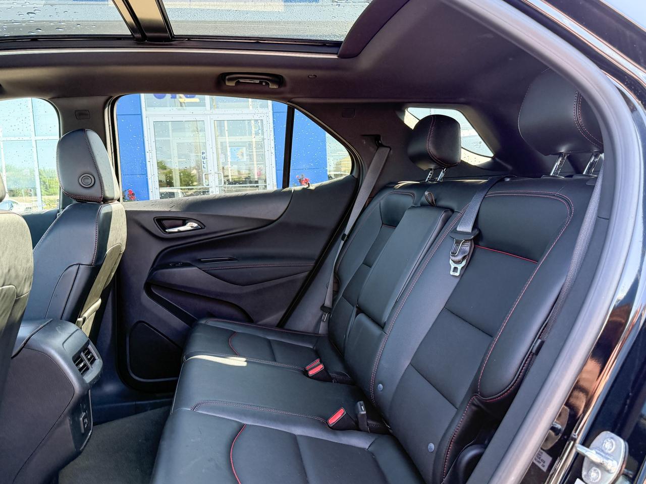 2024 Chevrolet Equinox ONE OWNER, CLEAN CARFAX, 1.5L 4CYL TURBO, RS AWD, HEATED FRONT LEATHER SEATS, HEATED LEATHER WRAPPED STEERING WHEEL, BOSE PREMIUM SOUND SYSTEM, ADAPTIVE CRUISE CONTROL, REMOTE VEHICLE START, ADVANCED Photo