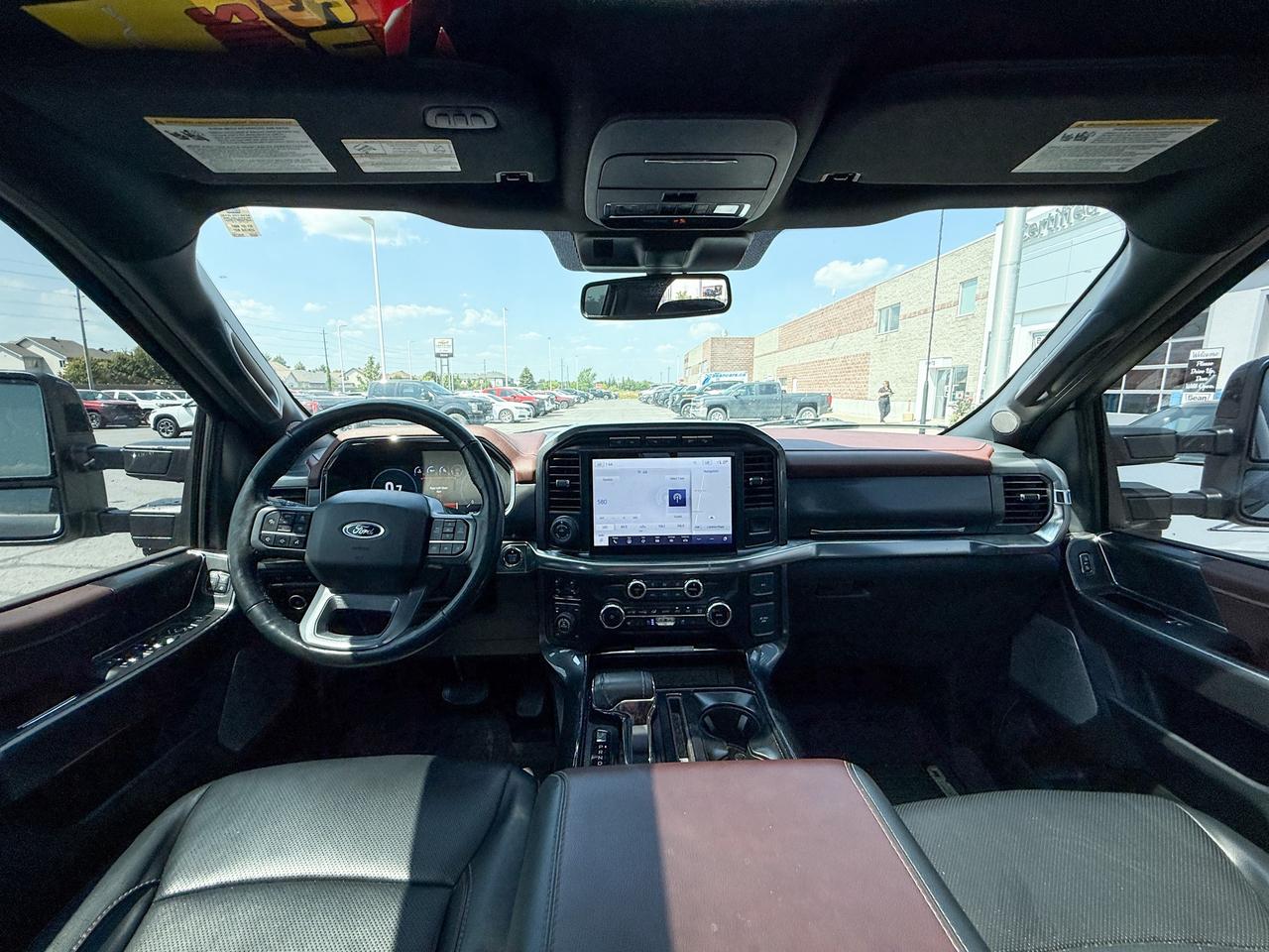 2023 Ford F-150 Lariat ONE OWNER, CLEAN CARFAX, 3.5L V6, SUPER CREW SHORT BOX, HEATED & VENTILATED LEATHER SEATS, PANORAMIC SUNROOF, FX4 OFF ROAD PACKAGE, 20" ALLOY WHEELS Photo