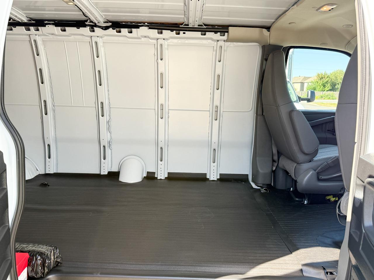 2025 Chevrolet Express 2500 Work Van 4.3L V6 WITH REMOTE ENTRY, CRUISE CONTROL, REAR VISION CAMERA, BLUETOOTH Photo