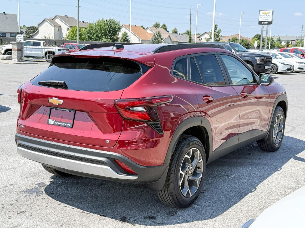 2025 Chevrolet Trax LT 1.2L 3 CYL WITH REMOTE START/ENTRY, HEATED SEATS, ADAPTIVE CRUISE CONTROL, APPLE CARPLAY AND ANDROID AUTO Photo