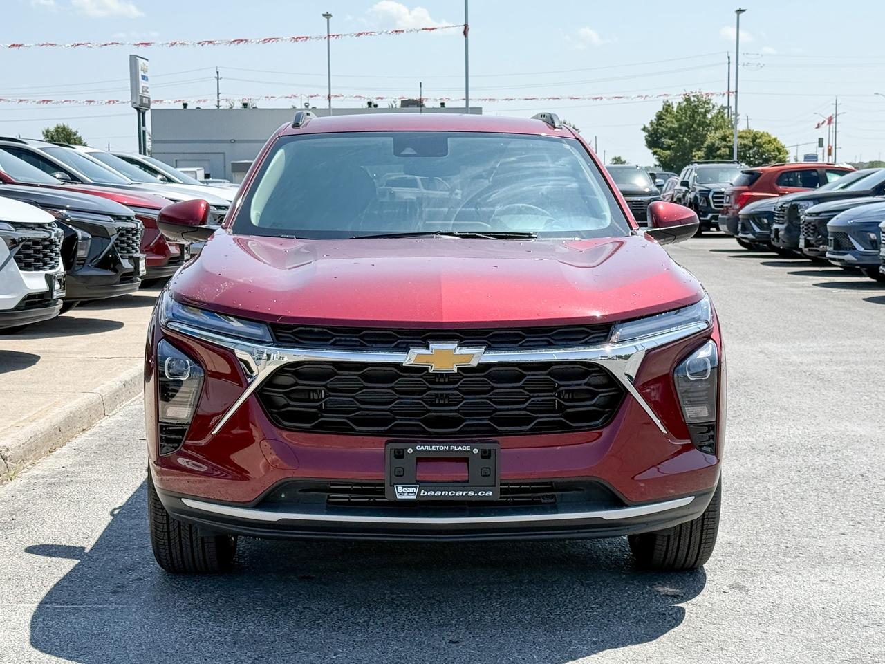 2025 Chevrolet Trax LT 1.2L 3 CYL WITH REMOTE START/ENTRY, HEATED SEATS, ADAPTIVE CRUISE CONTROL, APPLE CARPLAY AND ANDROID AUTO Photo