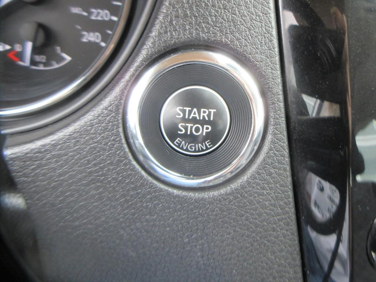 2022 Nissan Qashqai SV Photo