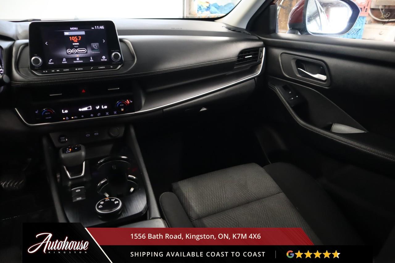2024 Nissan Rogue SV Moonroof PANORAMIC MOONROOF - ProPILOT ASSIST Photo