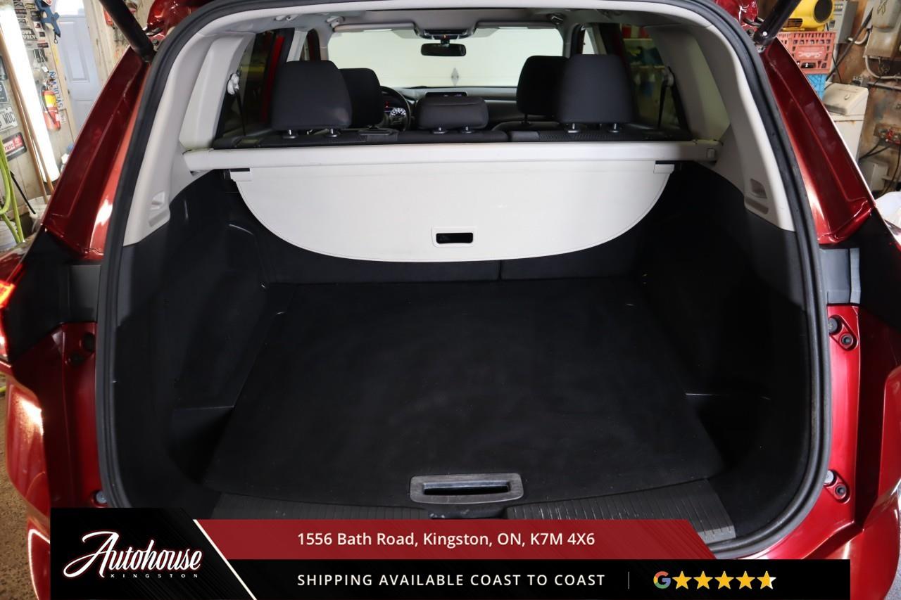 2024 Nissan Rogue SV Moonroof PANORAMIC MOONROOF - ProPILOT ASSIST Photo