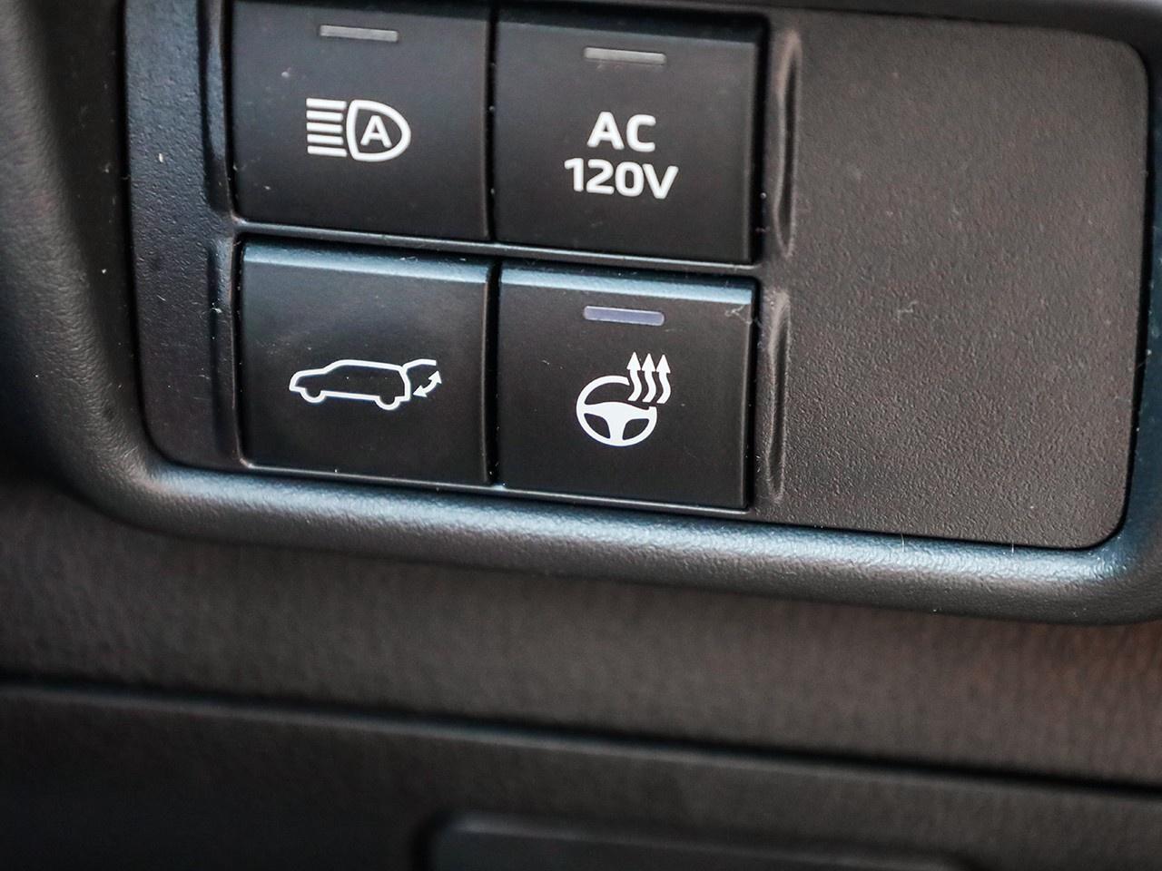 2020 Toyota Highlander Hybrid Limited Photo