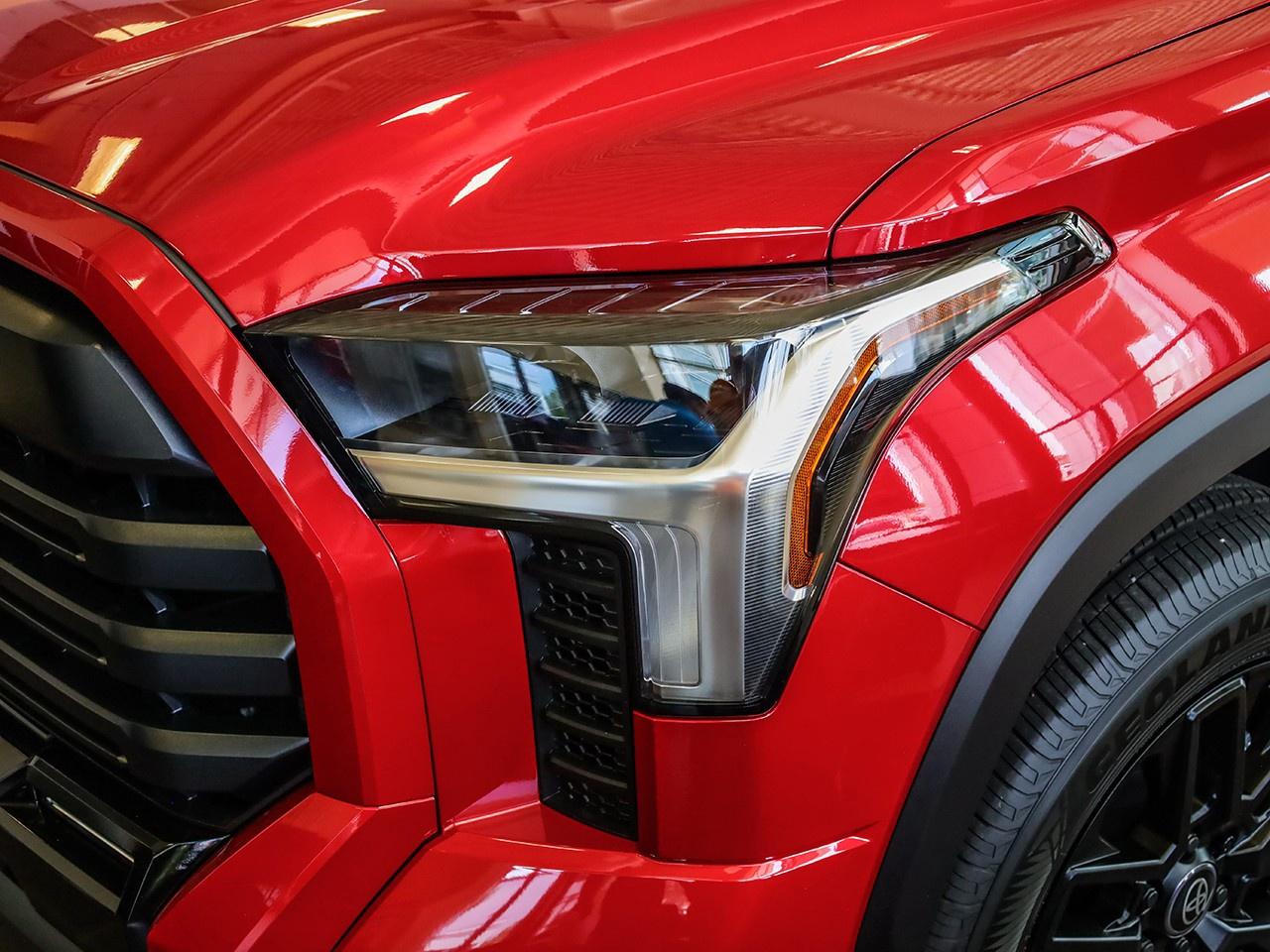 2025 Toyota Tundra Hybrid Limited Photo4