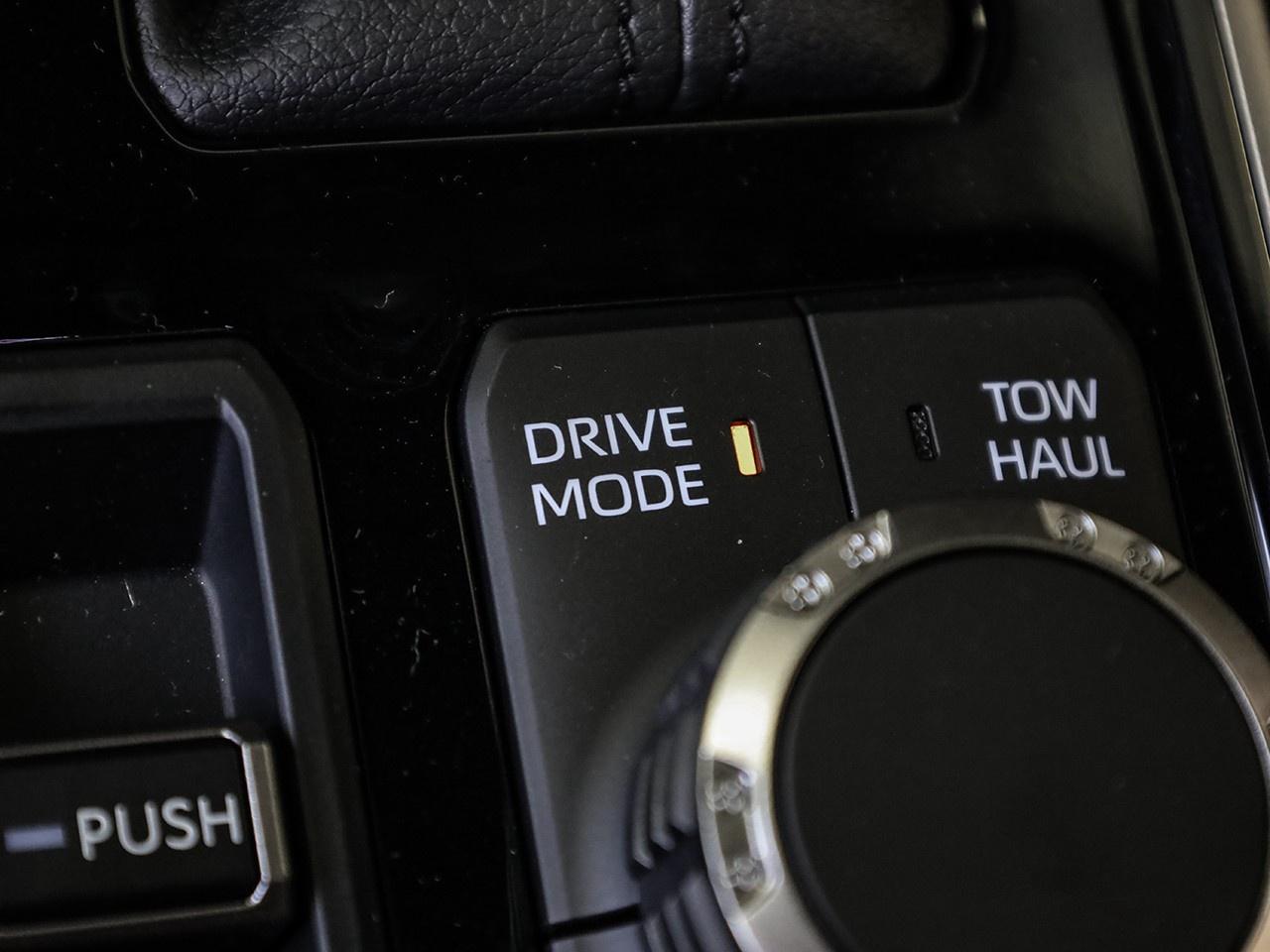 2025 Toyota Tundra Hybrid Limited Photo