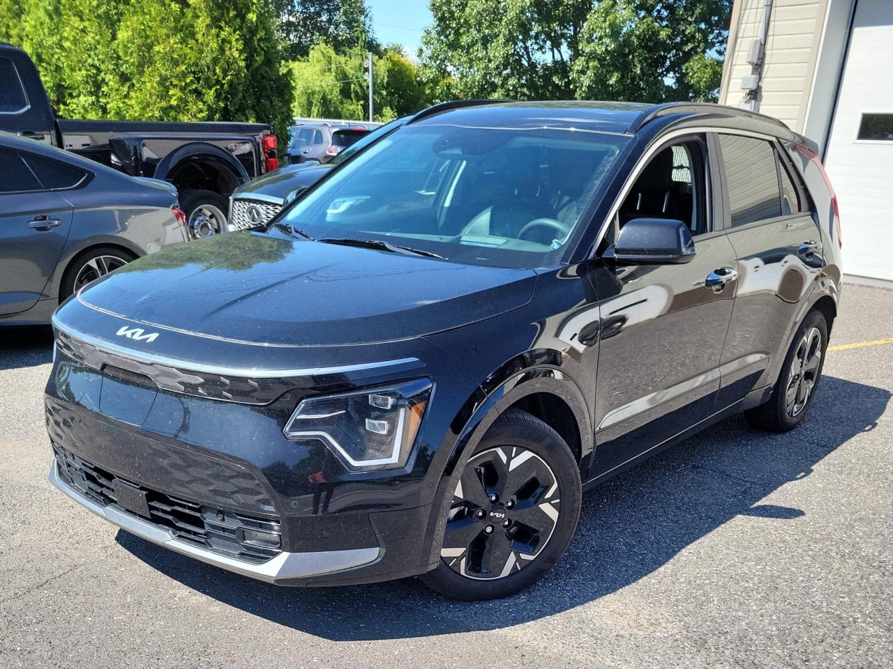 Used 2024 Kia NIRO EV Wave No Accidents | Upgraded Sound | Leather for sale in Kitchener, ON
