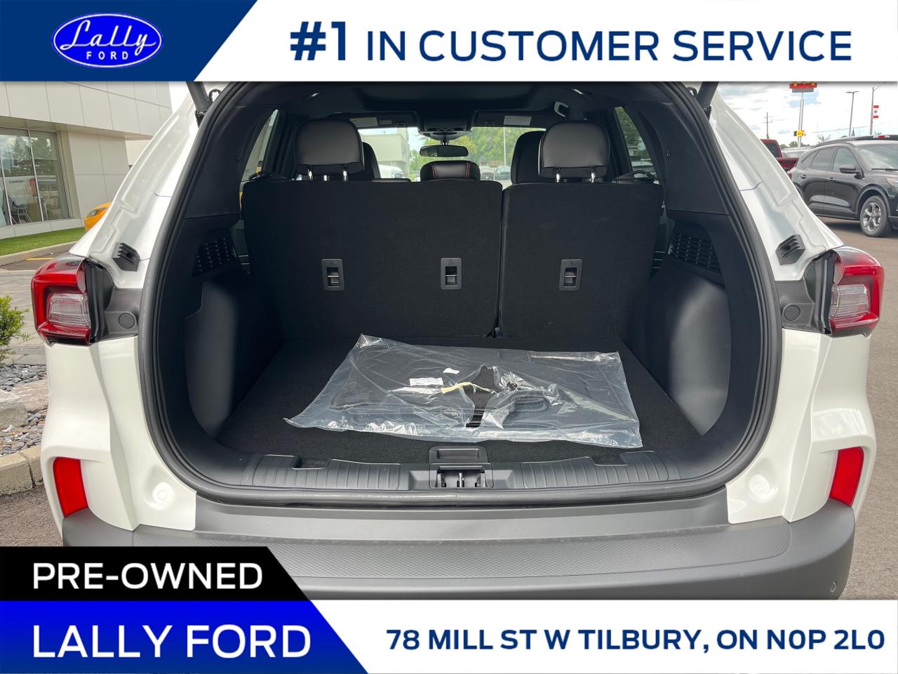 2025 Ford Escape ST-Line Photo4