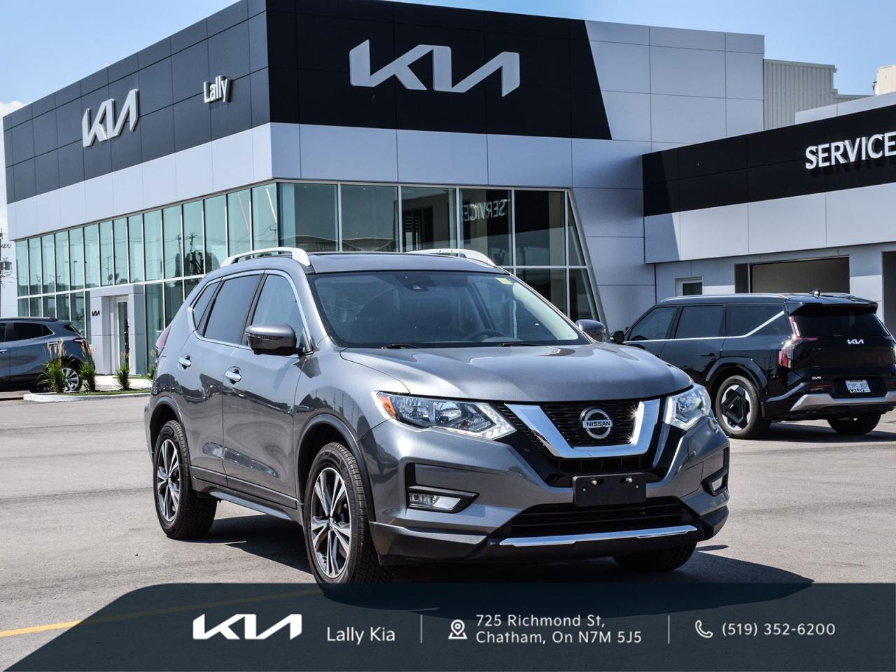 Used 2020 Nissan Rogue SV New Arrival | Local Trade | AWD | Cloth Heated Seats for sale in Chatham, ON