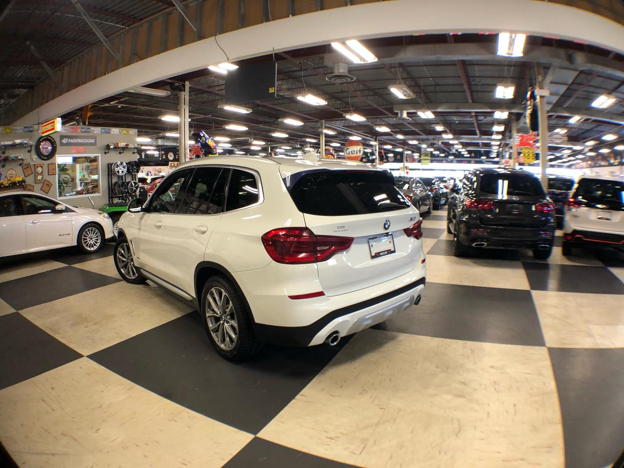 2018 BMW X3 xDrive30i SPORT PKG LEATHER PANO/ROOF NAVI CAMERA Photo3