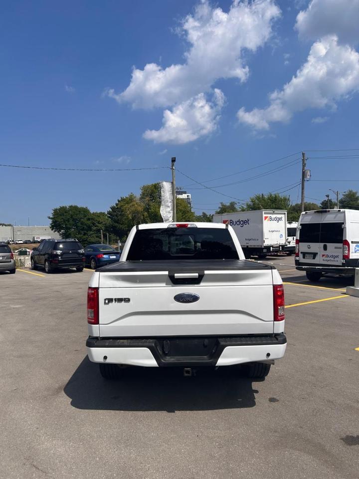 2017 Ford F-150 XLT Photo3