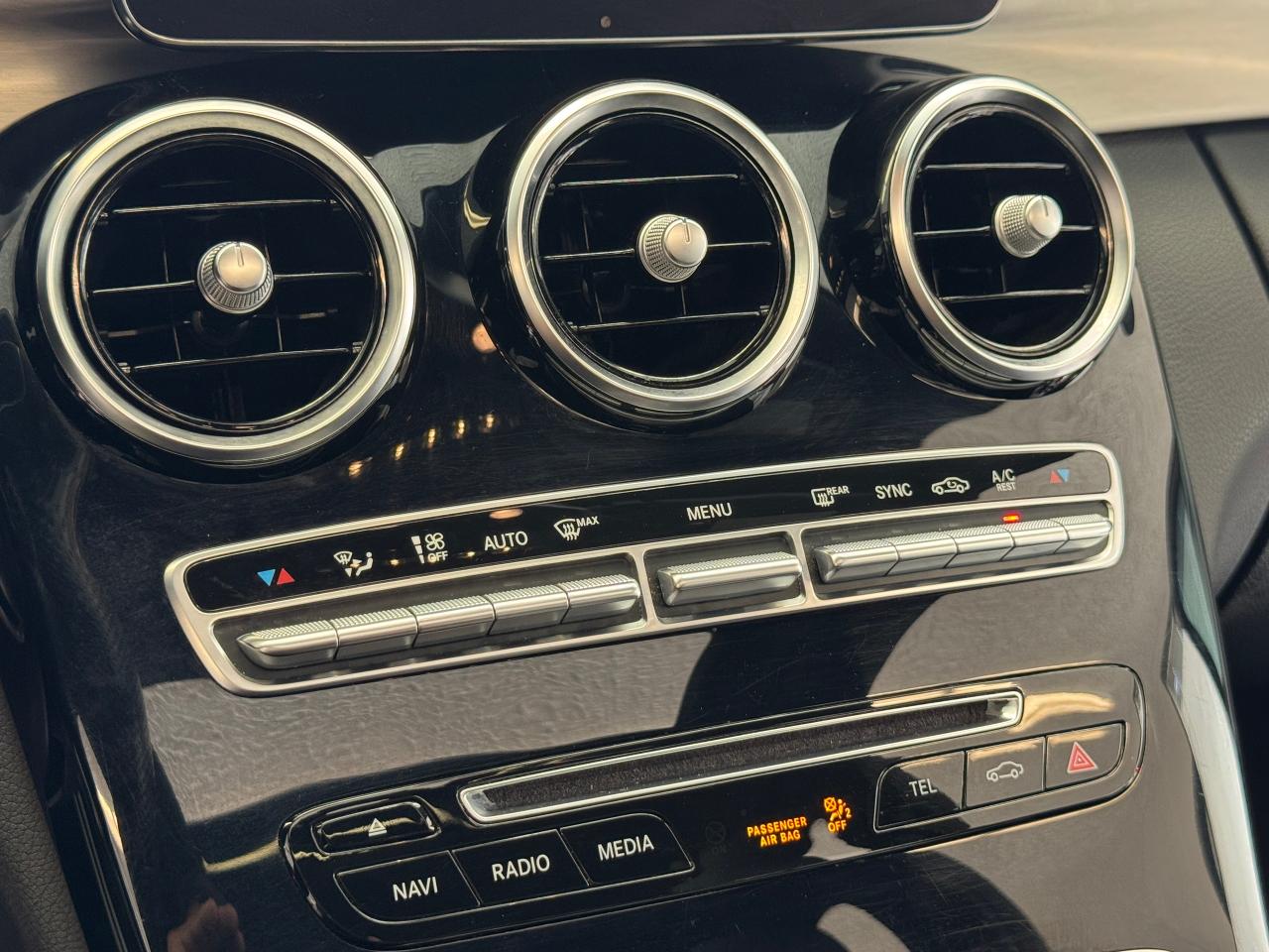 2018 Mercedes-Benz C-Class C300 4MATIC AMG+New Brakes+Roof+GPS+CLEAN CARFAX - Photo #31