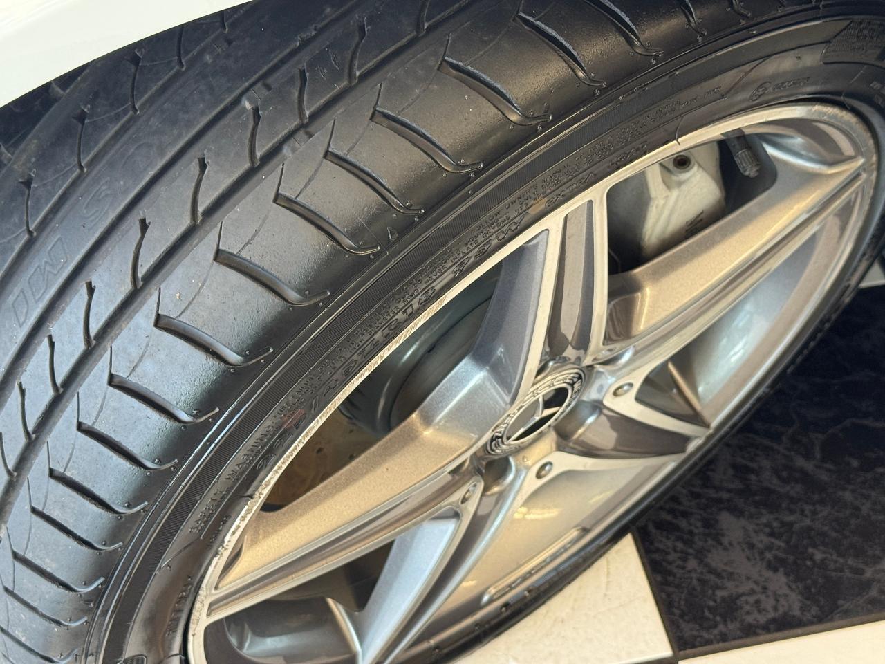 2018 Mercedes-Benz C-Class C300 4MATIC AMG+New Brakes+Roof+GPS+CLEAN CARFAX - Photo #5