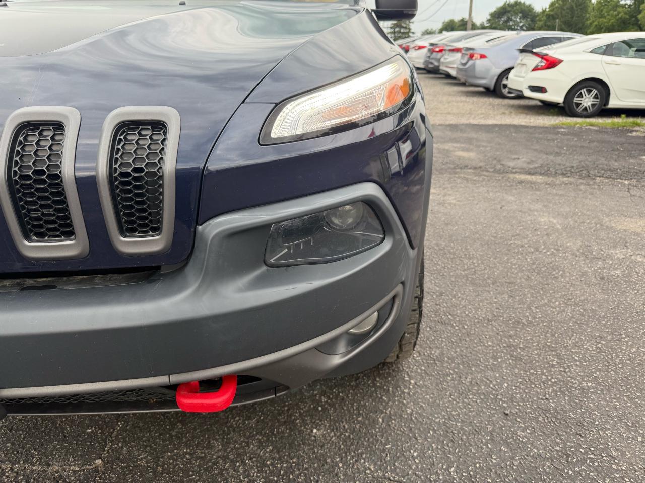 2016 Jeep Cherokee Trailhawk Photo9