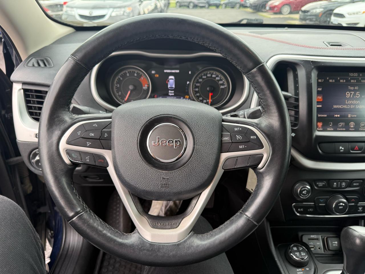 2016 Jeep Cherokee Trailhawk Photo18