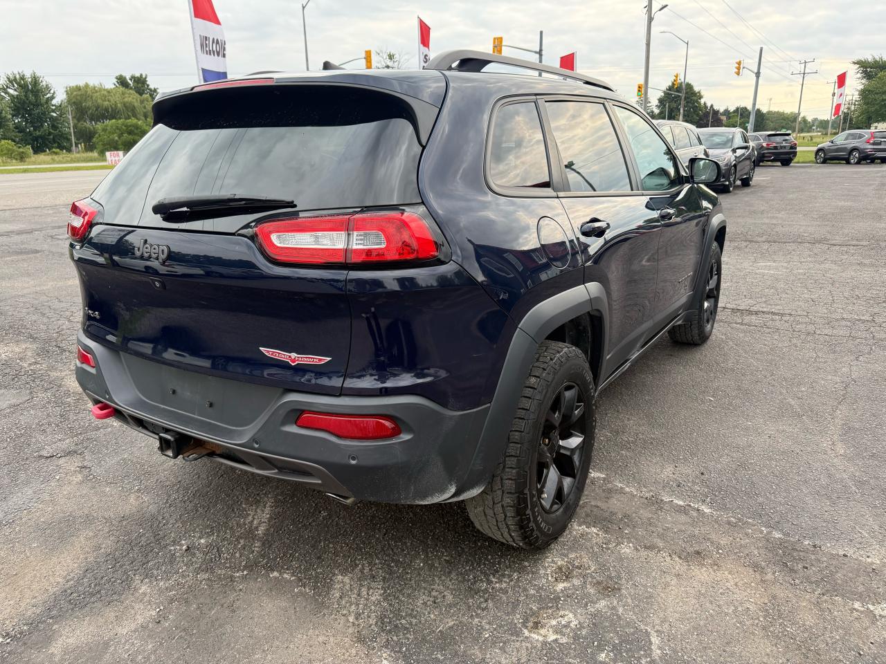2016 Jeep Cherokee Trailhawk Photo3