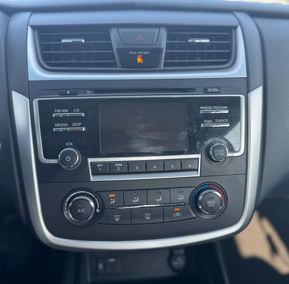 2016 Nissan Altima 2.5 Photo9