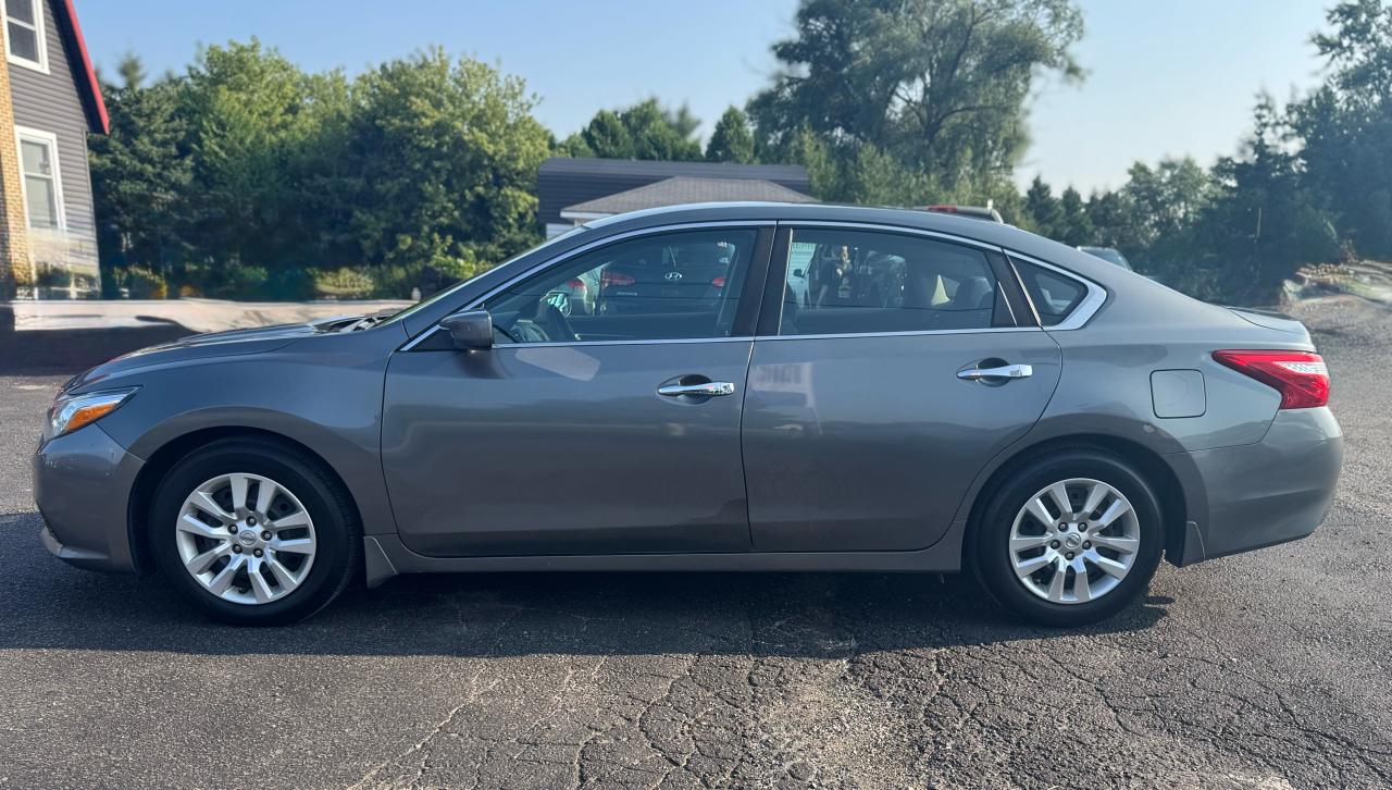 2016 Nissan Altima 2.5 Photo6