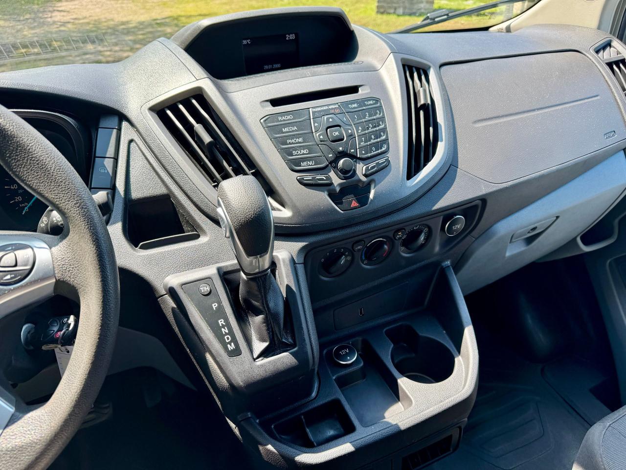 2019 Ford Transit 250 148" HR CARGO VAN - Photo #7