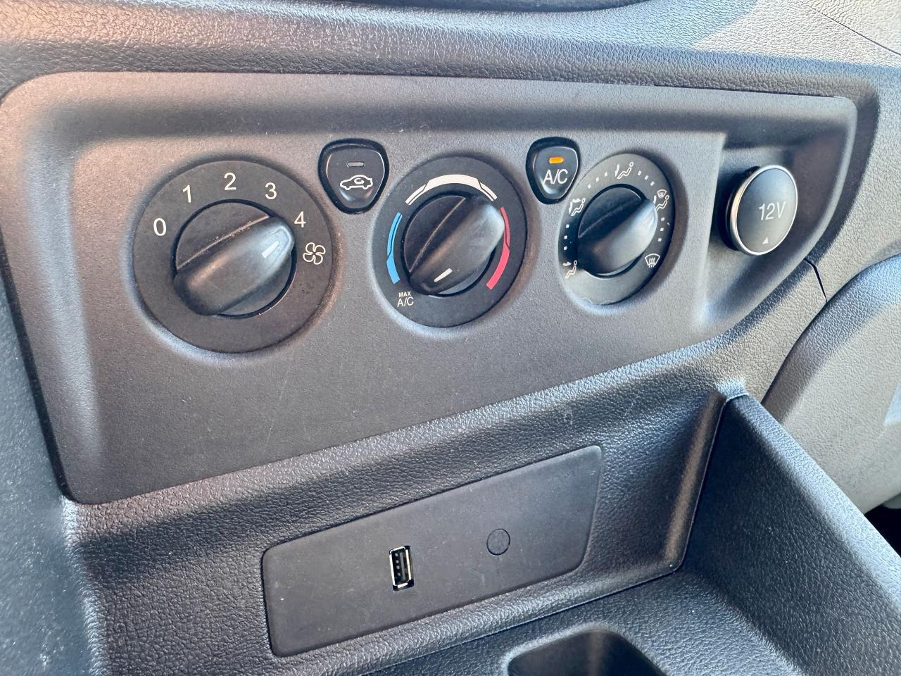 2019 Ford Transit 250 148" HR CARGO VAN - Photo #12