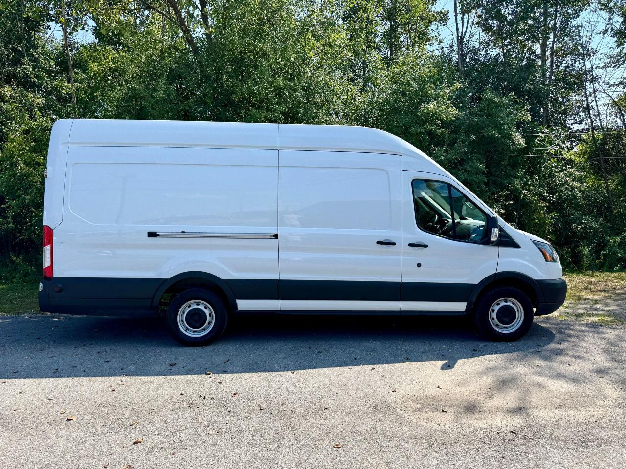 2019 Ford Transit 250 148" HR CARGO VAN - Photo #18