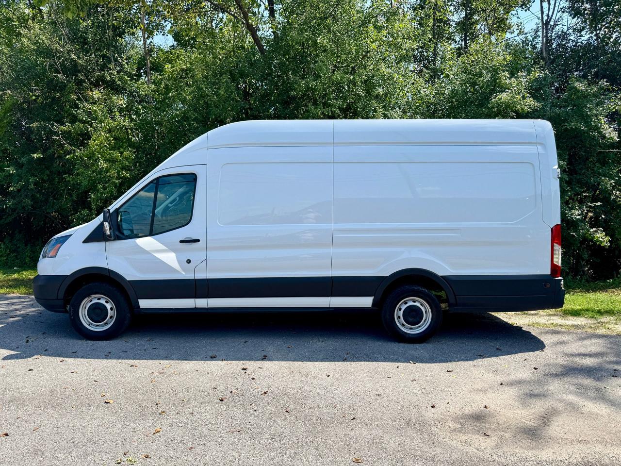 2019 Ford Transit 250 148" HR CARGO VAN - Photo #24