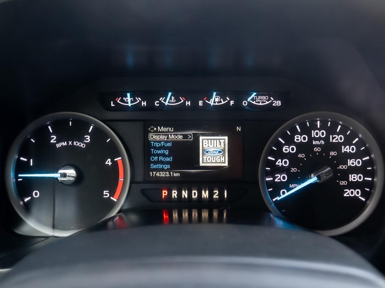 2019 Ford SUPER DUTY F-550 DRW XLT F-550 FLATDECK DIESEL Photo36