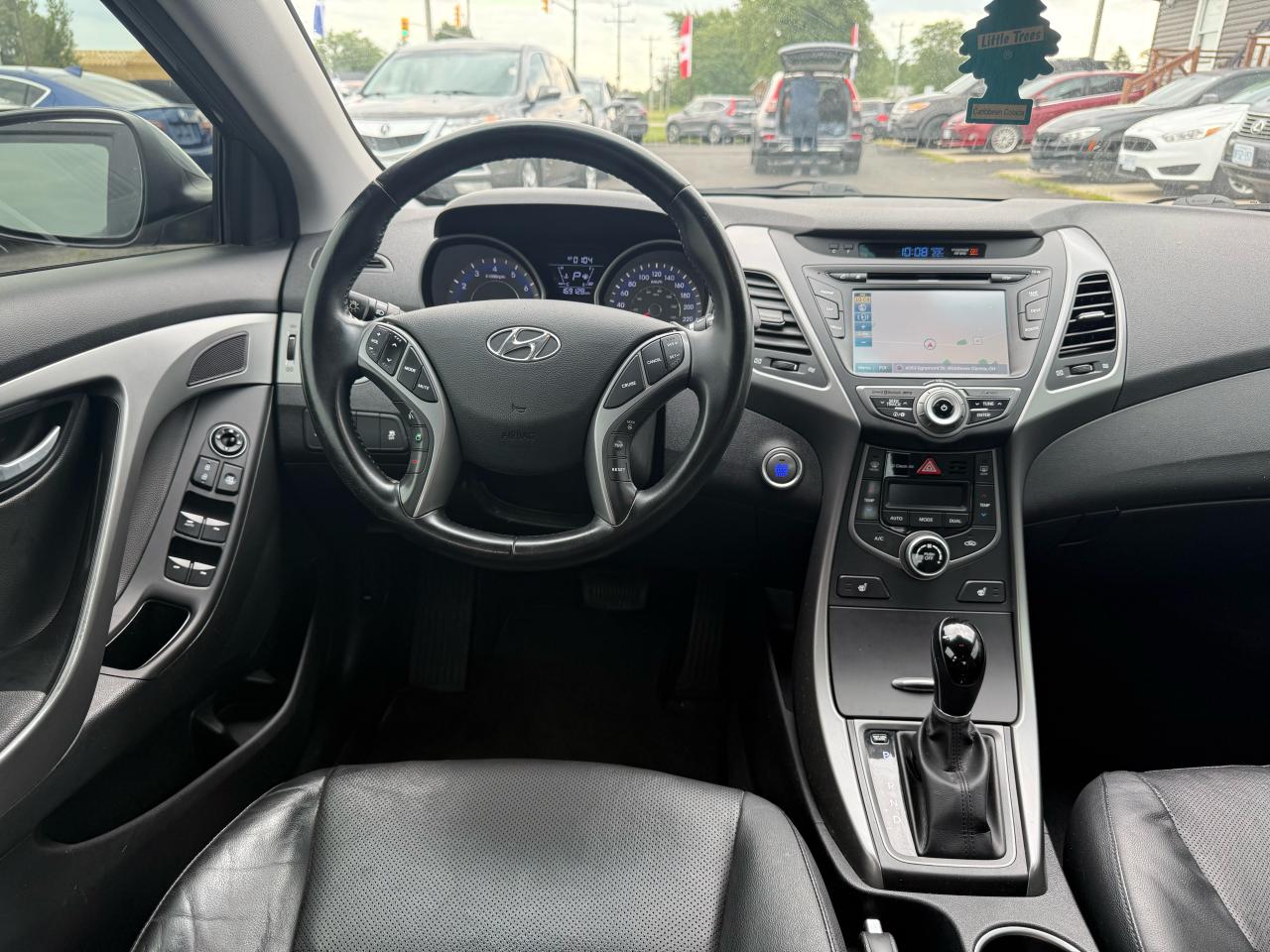 2016 Hyundai Elantra Limited Photo10