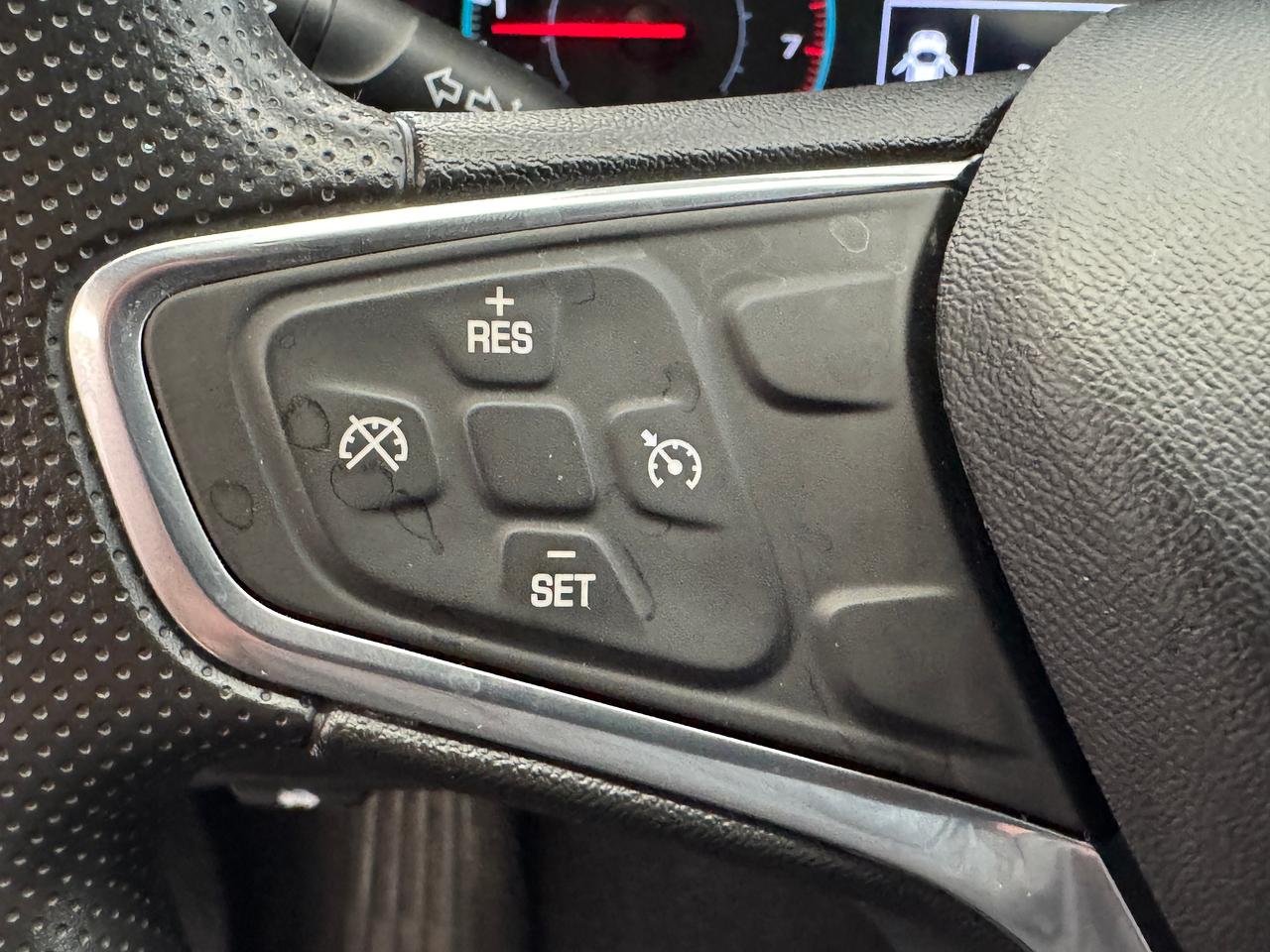 2019 Chevrolet Malibu LT+ApplePlay+Camera+New Tires+CLEAN CARFAX Photo