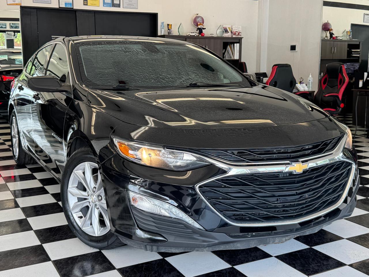 2019 Chevrolet Malibu LT+ApplePlay+Camera+New Tires+CLEAN CARFAX Photo