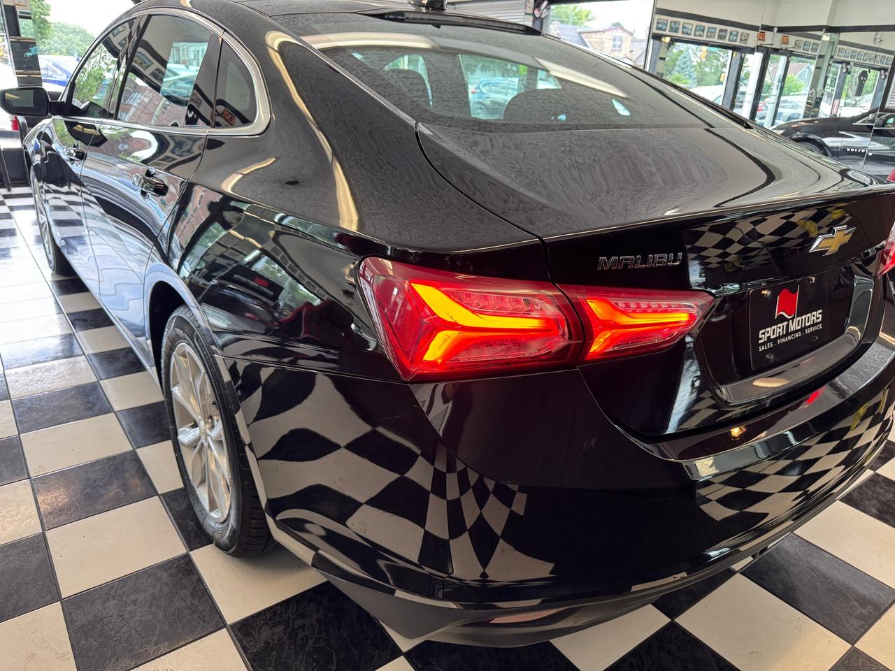 2019 Chevrolet Malibu LT+ApplePlay+Camera+New Tires+CLEAN CARFAX Photo