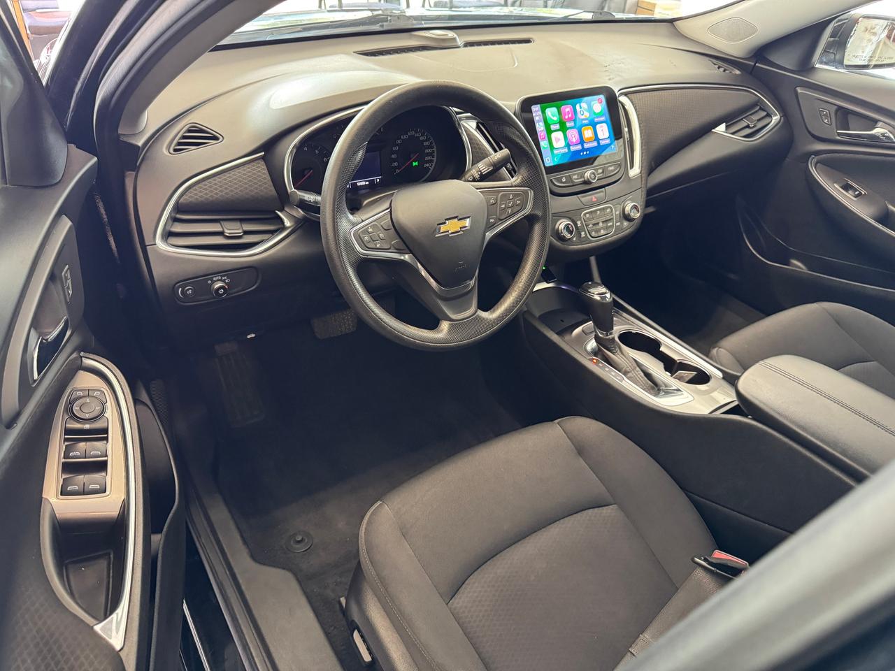 2019 Chevrolet Malibu LT+ApplePlay+Camera+New Tires+CLEAN CARFAX Photo