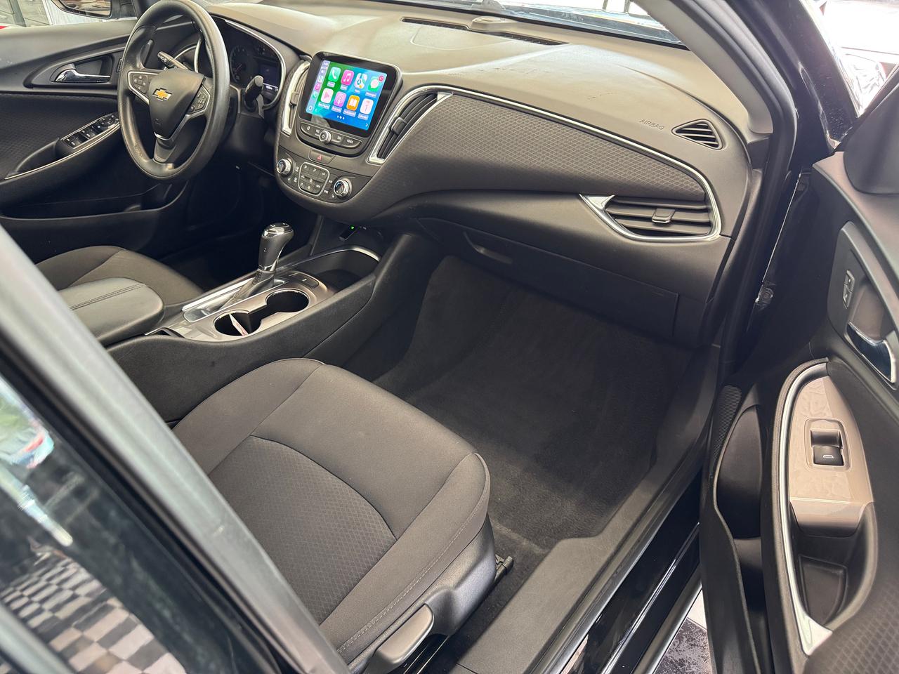 2019 Chevrolet Malibu LT+ApplePlay+Camera+New Tires+CLEAN CARFAX Photo